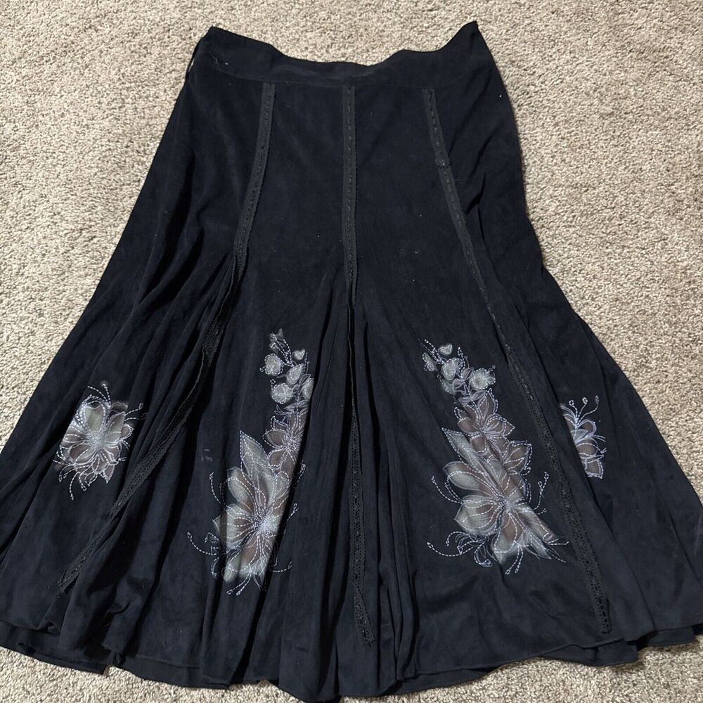 Gypsy 05 Black Floral Midi Skirt